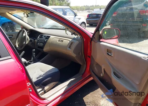 1999 Honda Accord Dx z USA, uszkodzony, nr VIN 1HGCF8542XA081174